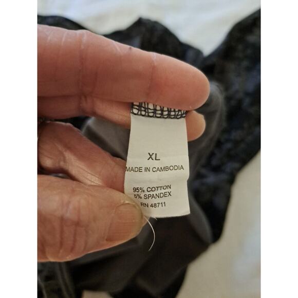 Falls Creek Long Sleeved Shirt Gray on Black Floral Design Ladies Size XL Cotton - Picture 8 of 8